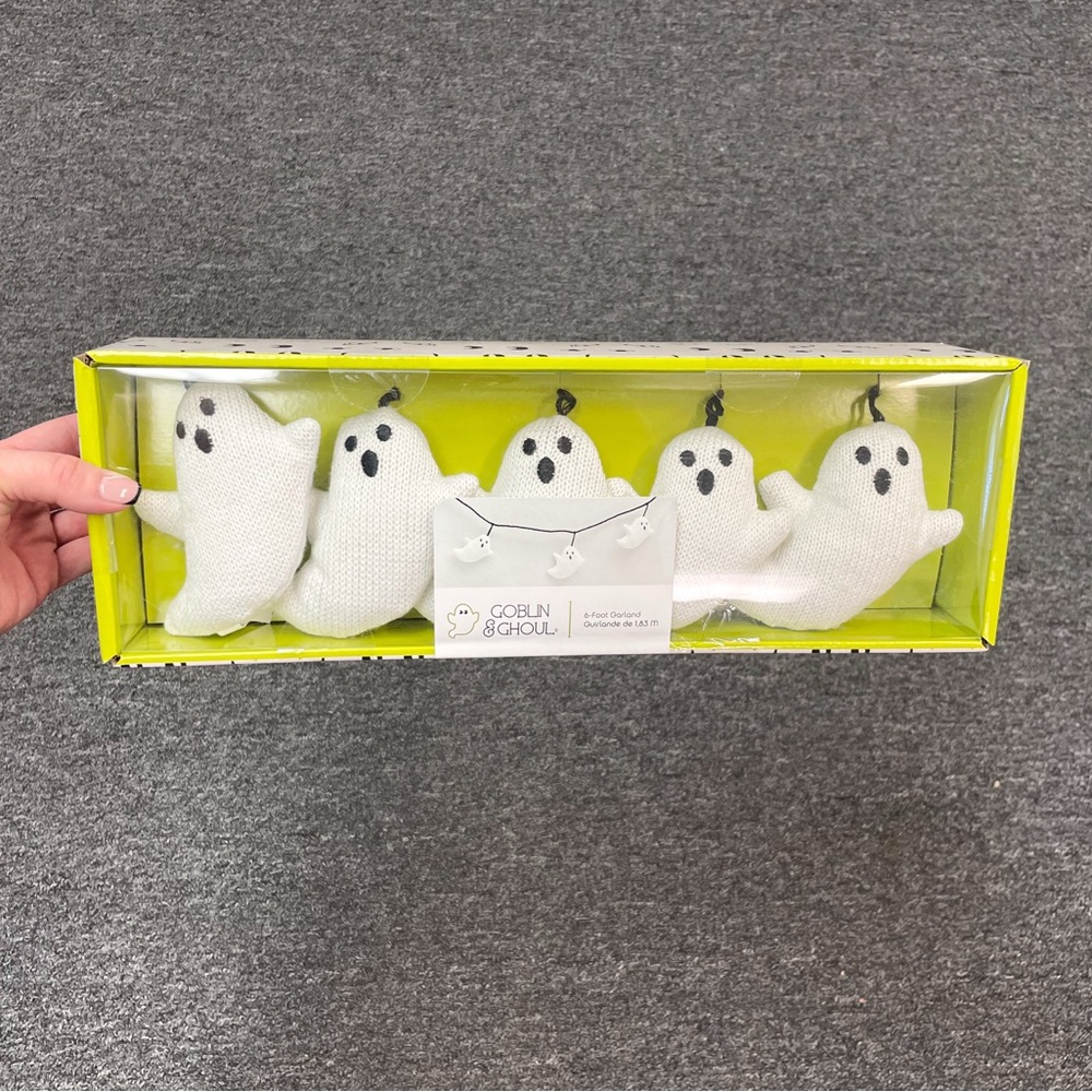 Goblin & Ghoul White Ghost Garland